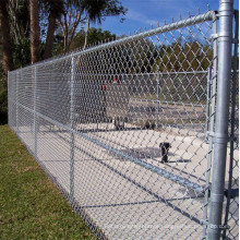 High quality low carbon steel wire chain link fence